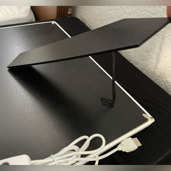 Premium quality Wedding photo frame with LED lights - Picture 5 of 9